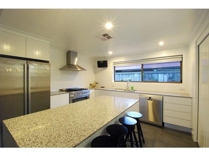 8 Violet Court, Miami QLD 4220
