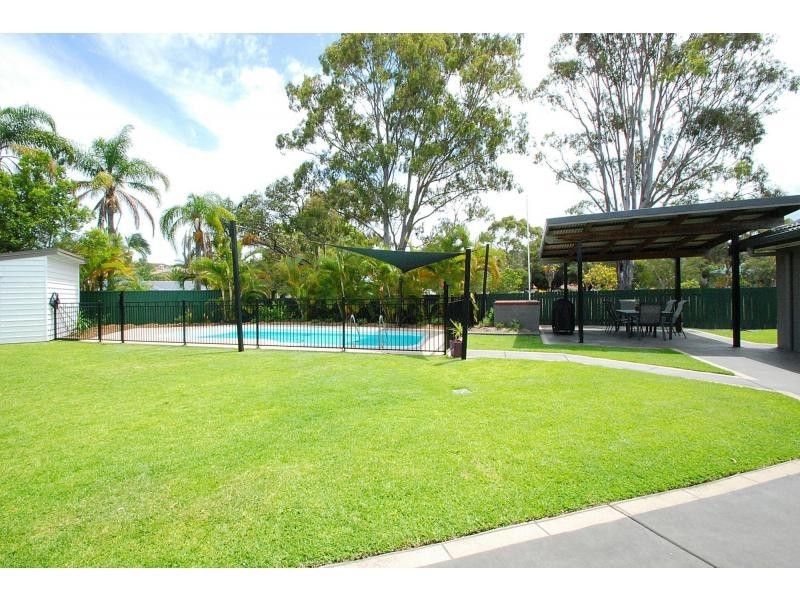 8 Violet Court, Miami QLD 4220