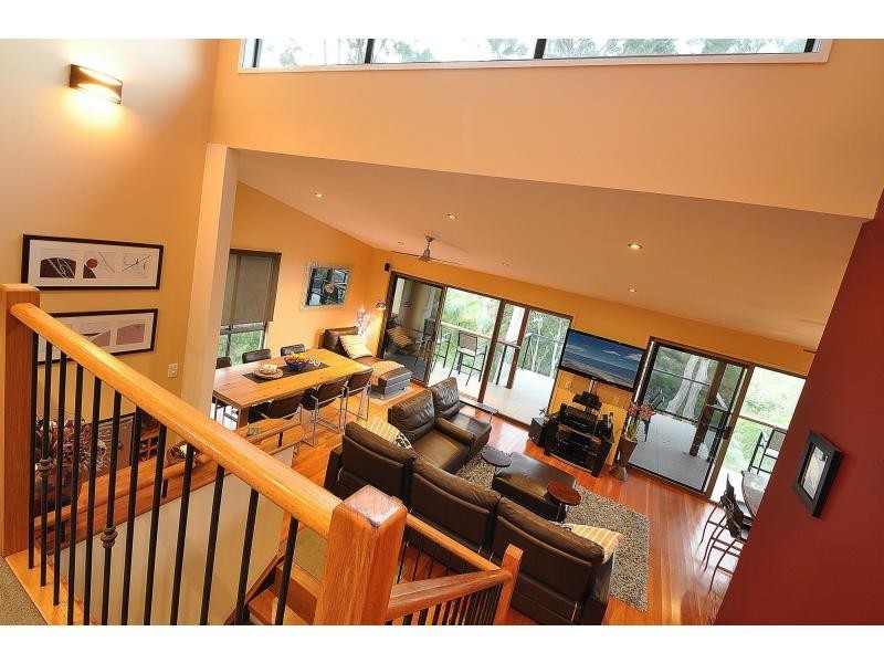 156 Ocean Parade, Burleigh Heads QLD 4220