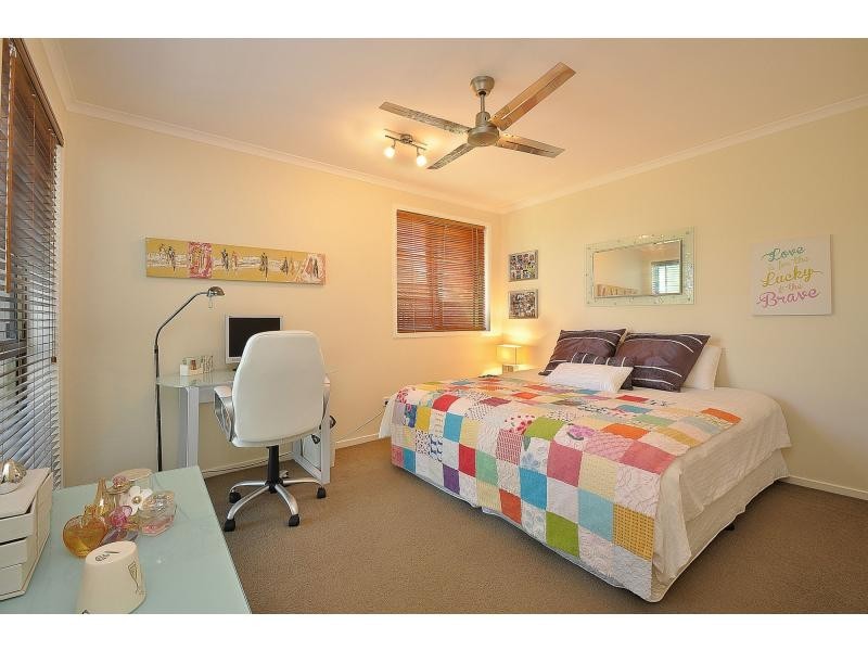 156 Ocean Parade, Burleigh Heads QLD 4220