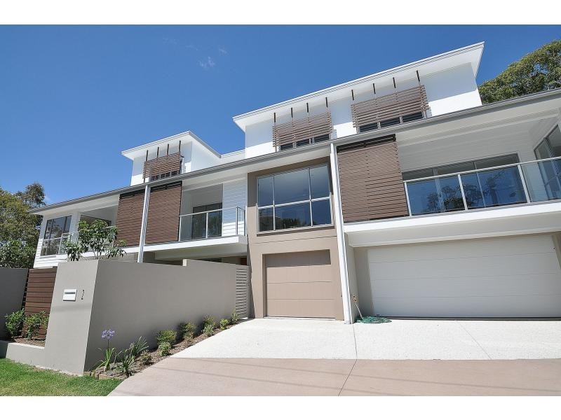 2/25 Brooke Avenue, Palm Beach QLD 4221