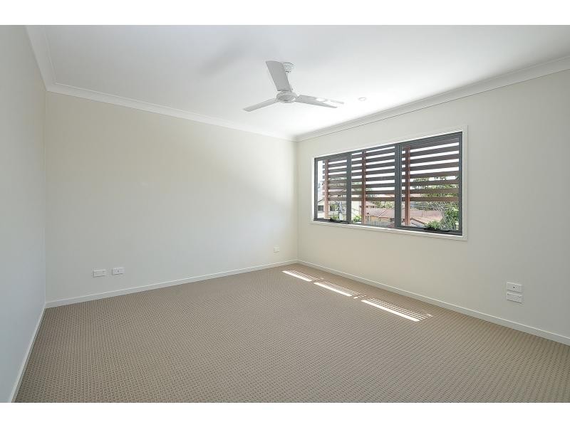 2/25 Brooke Avenue, Palm Beach QLD 4221