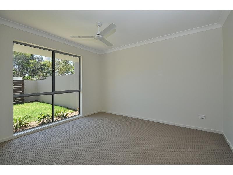 2/25 Brooke Avenue, Palm Beach QLD 4221