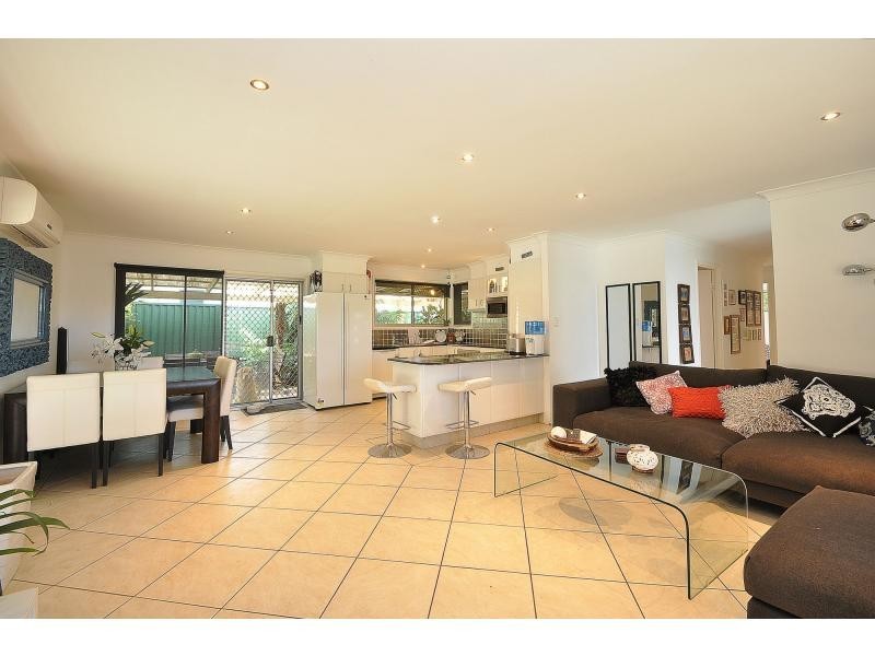 33 Tulip Street, Miami QLD 4220