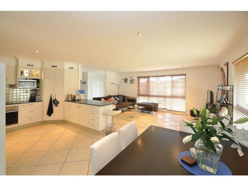 33 Tulip Street, Miami QLD 4220