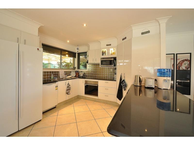 33 Tulip Street, Miami QLD 4220