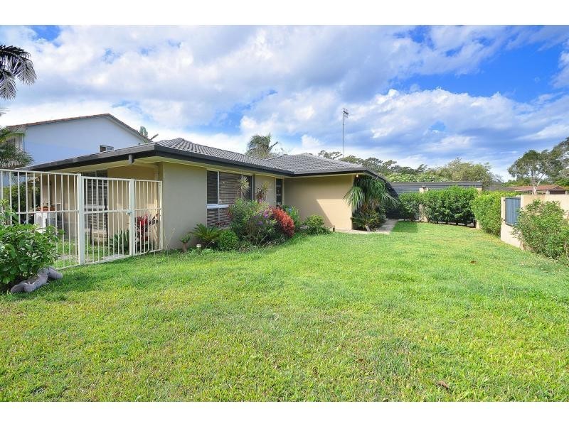 33 Tulip Street, Miami QLD 4220