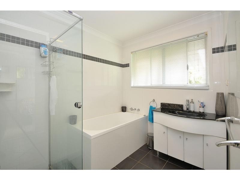 33 Tulip Street, Miami QLD 4220