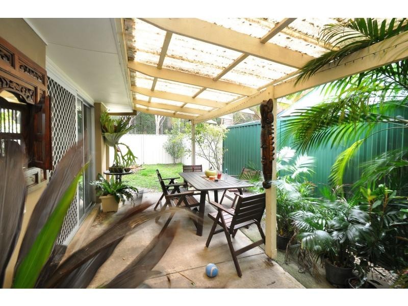 33 Tulip Street, Miami QLD 4220