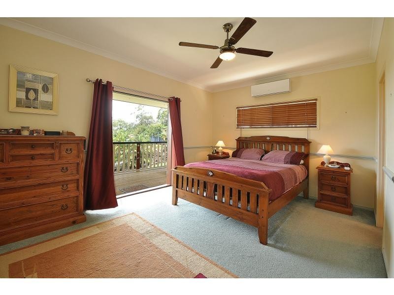 34 Foothill Street, Elanora QLD 4221