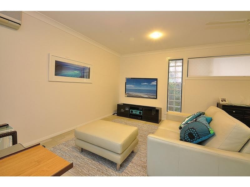 1/112 Sunshine Parade, Miami QLD 4220