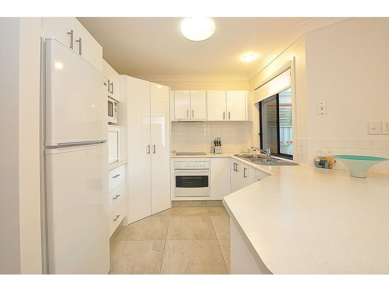 1/112 Sunshine Parade, Miami QLD 4220