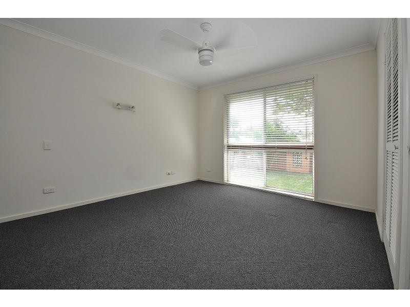 63 Alec Avenue, Mermaid Waters QLD 4218