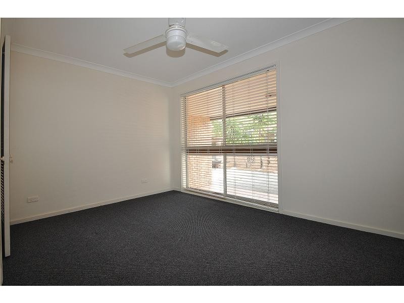 63 Alec Avenue, Mermaid Waters QLD 4218