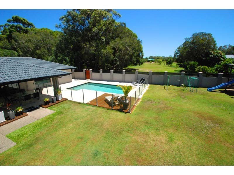 5 Turaco Court, Burleigh Waters QLD 4220