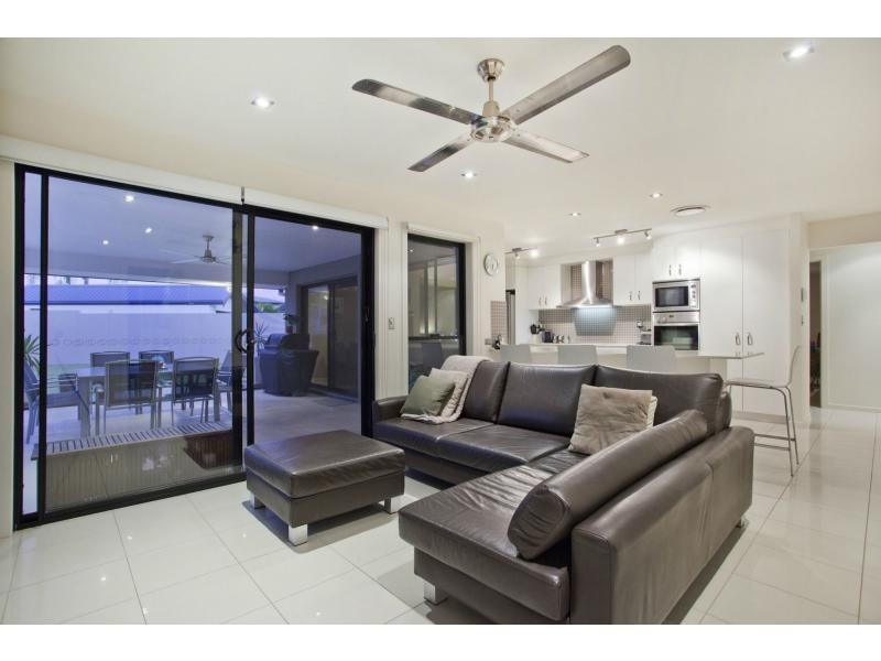 5 Turaco Court, Burleigh Waters QLD 4220