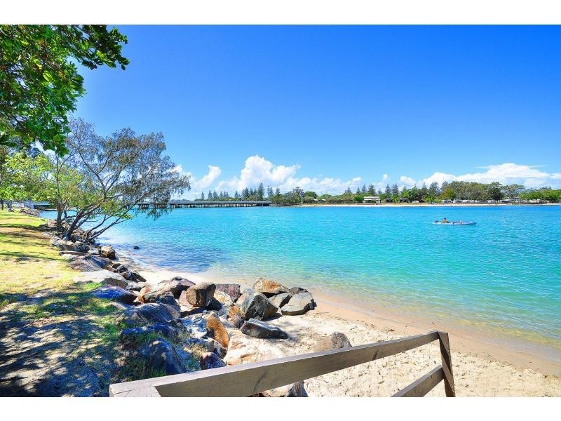 1/13 Awoonga Avenue, Burleigh Heads QLD 4220