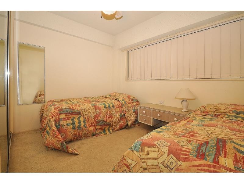 19/2 Goodwin Terrace, Burleigh Heads QLD 4220