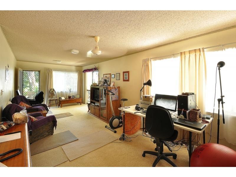 1/7 Albert Street, Burleigh Heads QLD 4220