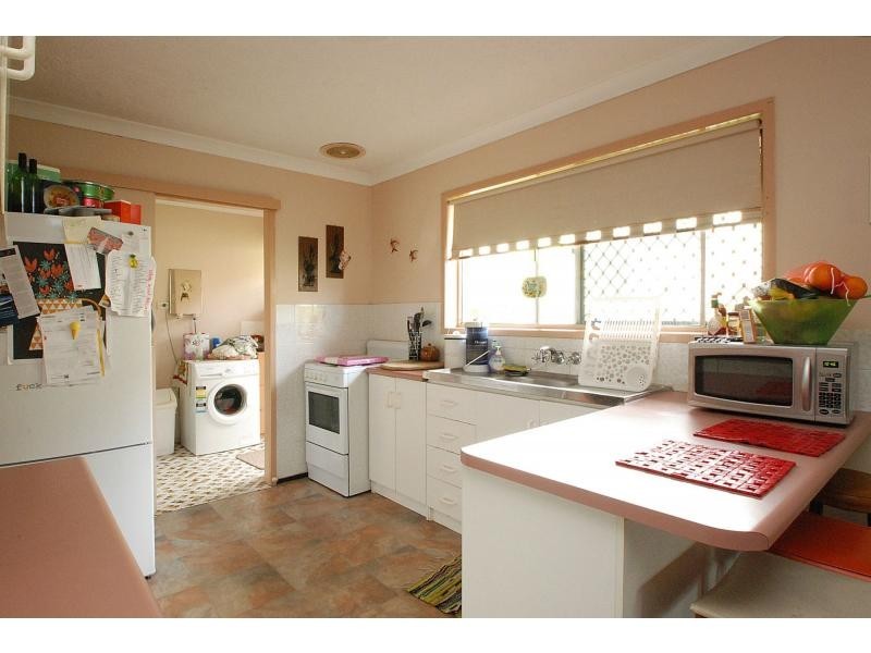 32 Miami Shore Parade, Miami QLD 4220