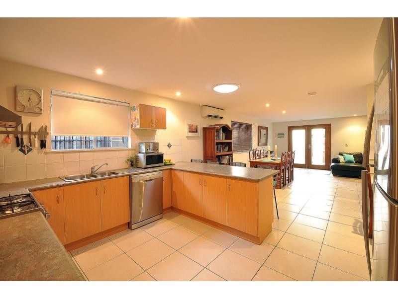 117 Albion Avenue, Miami QLD 4220