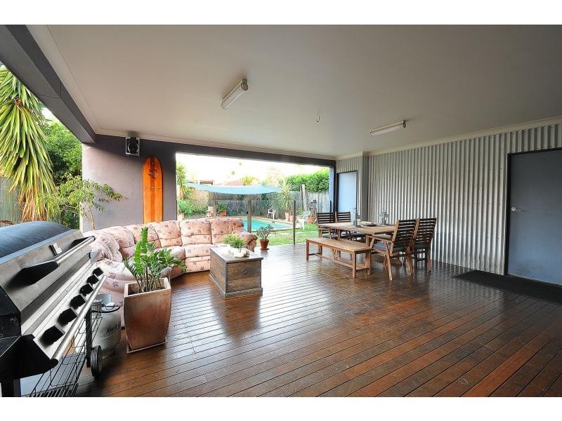 117 Albion Avenue, Miami QLD 4220