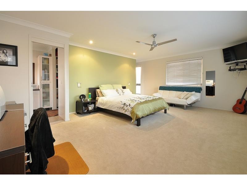 117 Albion Avenue, Miami QLD 4220