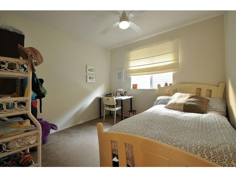 117 Albion Avenue, Miami QLD 4220