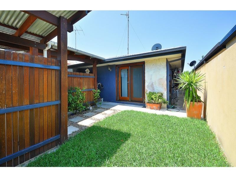 117 Albion Avenue, Miami QLD 4220