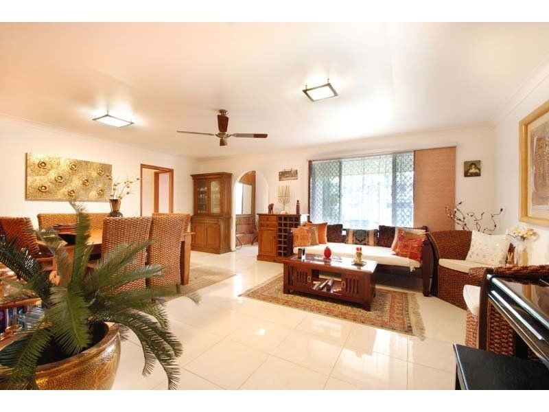 5 Tern Drive, Burleigh Waters QLD 4220