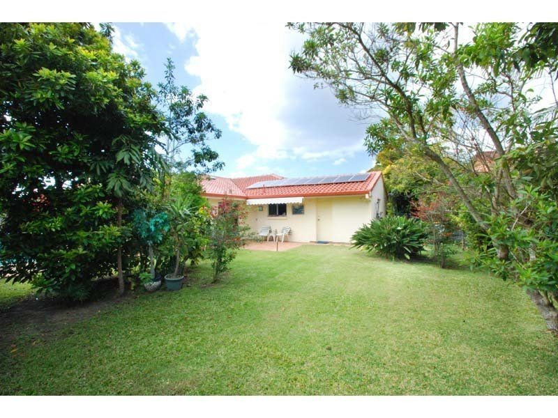 5 Tern Drive, Burleigh Waters QLD 4220