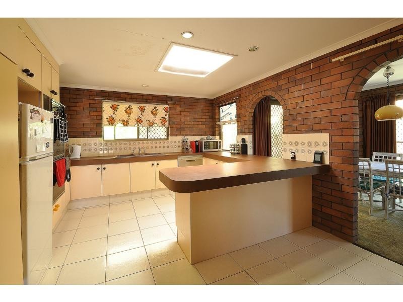 87 Dawn Parade, Miami QLD 4220