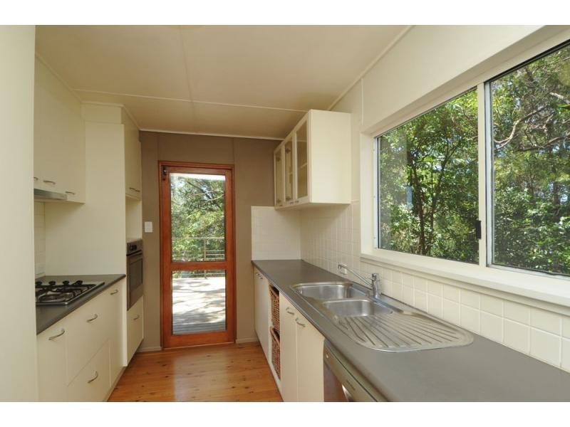 101 Ocean Parade, Burleigh Heads QLD 4220