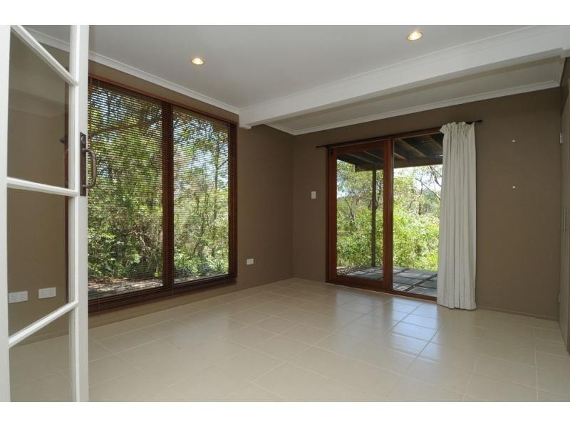 101 Ocean Parade, Burleigh Heads QLD 4220