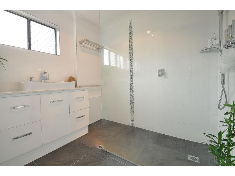 Unit 7/43 Duet Drive, Mermaid Waters QLD 4218