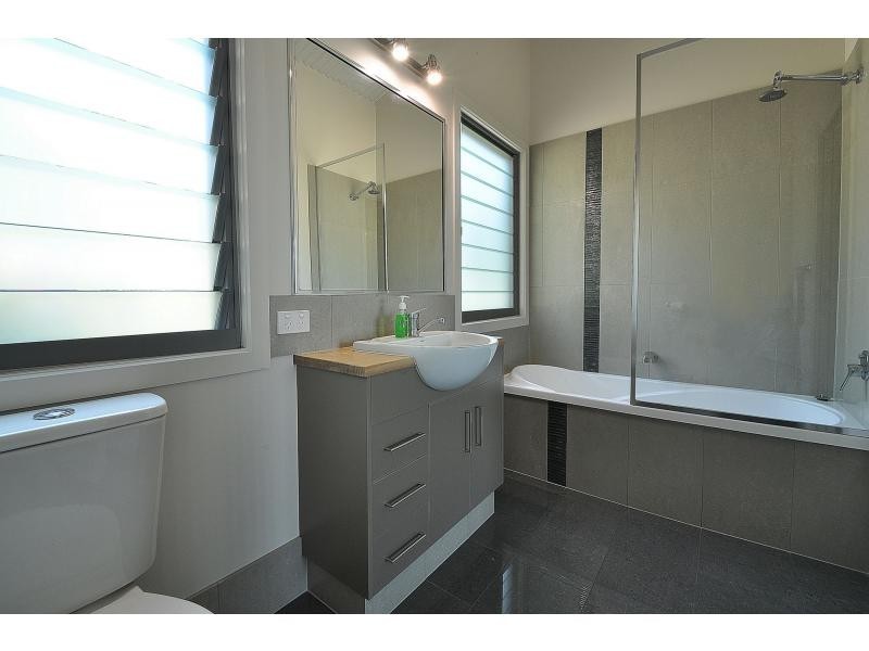 2 Hide A Way, Currumbin Valley QLD 4223