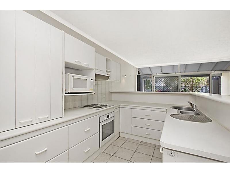 62 Messines Crescent, Miami QLD 4220