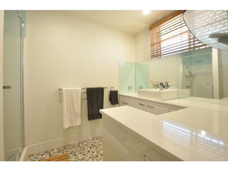 6/1895 Gold Coast Highway, Burleigh Heads QLD 4220