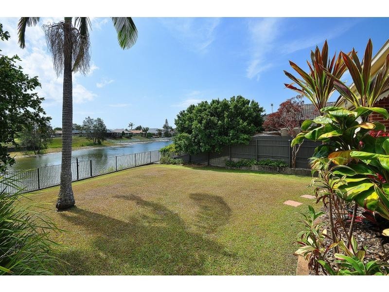 49 Rainbird Close, Burleigh Waters QLD 4220