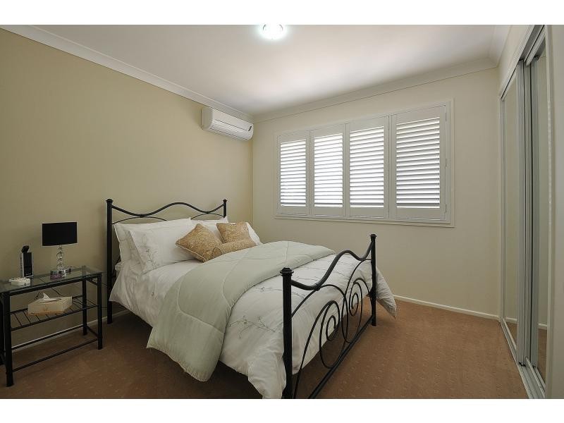 49 Rainbird Close, Burleigh Waters QLD 4220