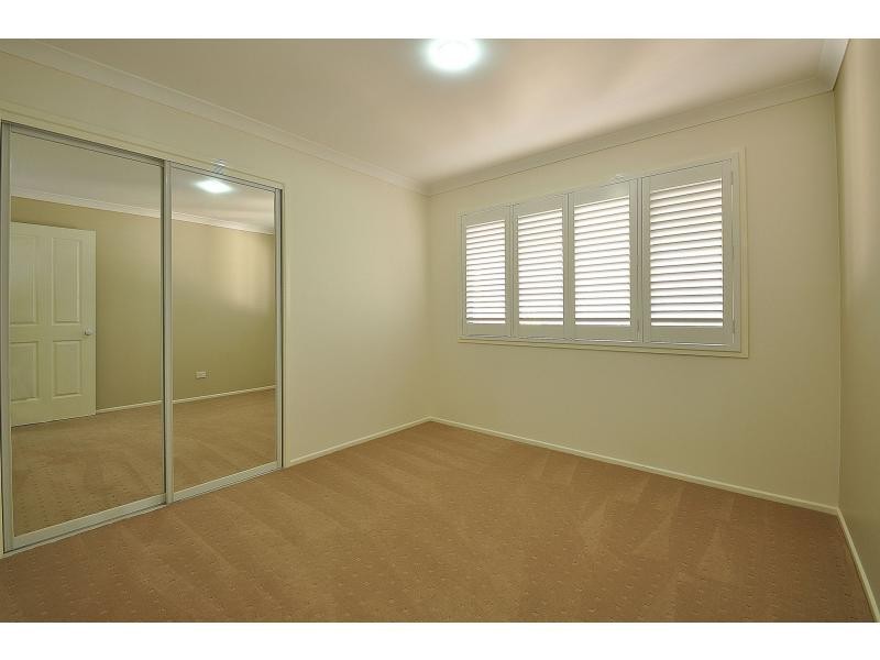 49 Rainbird Close, Burleigh Waters QLD 4220