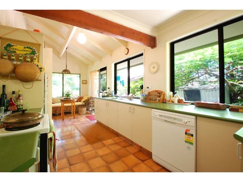 11 Barwon Street, Burleigh Waters QLD 4220