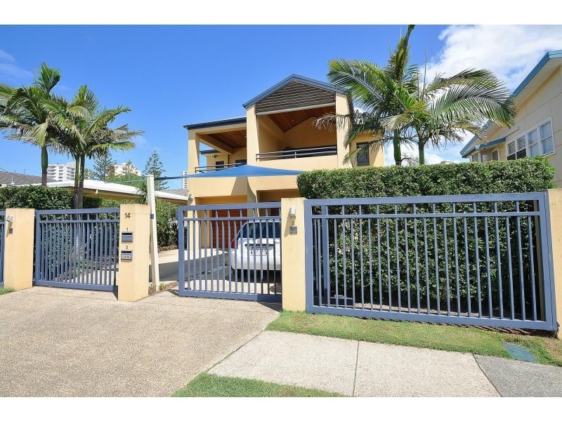 2/14 Gardenia Grove, Burleigh Heads QLD 4220