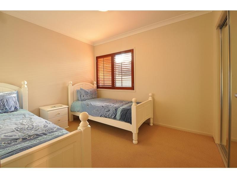 2/14 Gardenia Grove, Burleigh Heads QLD 4220