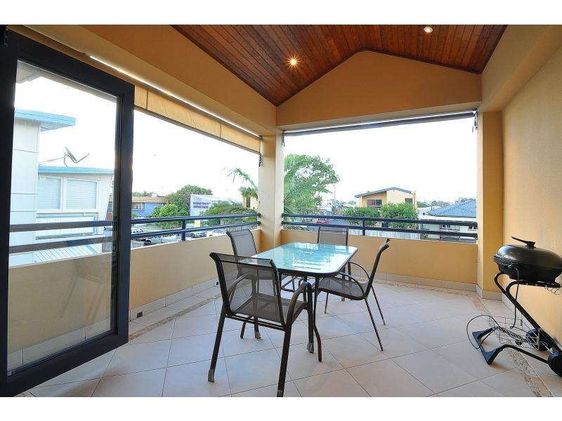 2/14 Gardenia Grove, Burleigh Heads QLD 4220