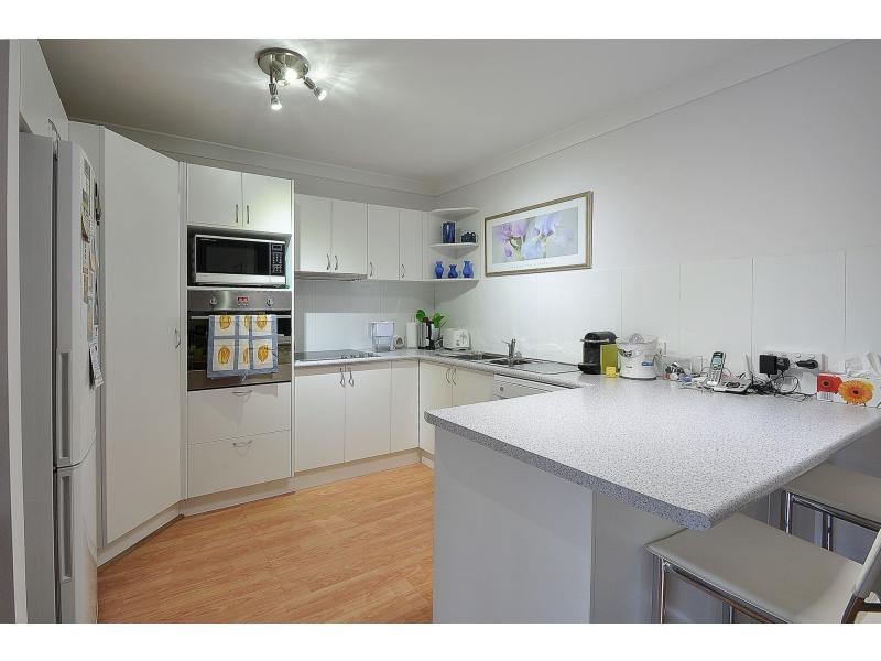 2/15-35 Killarney Avenue, Robina QLD 4226