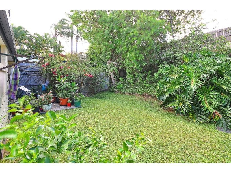 2/15-35 Killarney Avenue, Robina QLD 4226