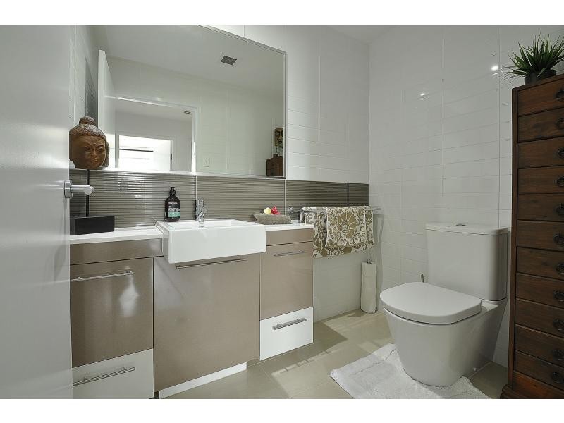 104/22 Ben Lexon Place, Robina QLD 4226