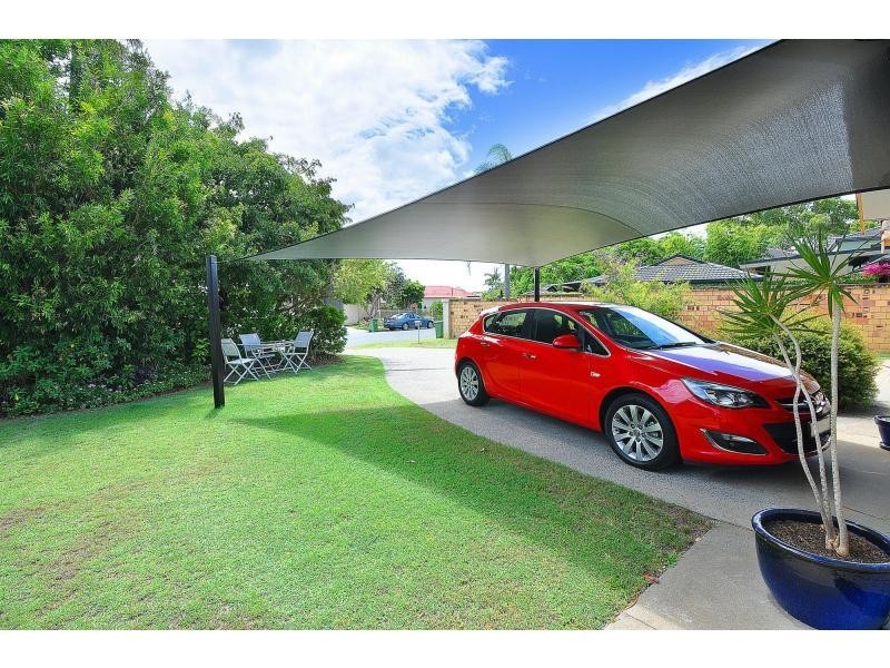 2/10 Macaw Avenue, Miami QLD 4220