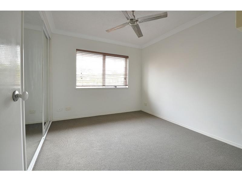 16/7 Redondo Avenue, Miami QLD 4220